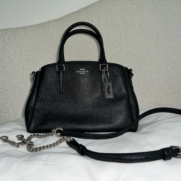 Beautiful NWT Coach Handbag! - Picture 10 of 13